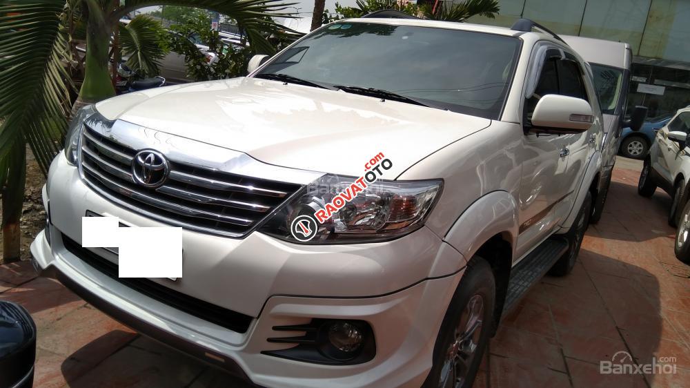 Cần bán Toyota Fortuner V sản xuất 2016, màu trắng, xe nhập, BH đến 9/2019-1