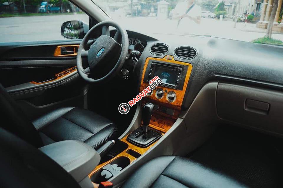 Bán xe Ford Focus 1.8 năm sản xuất 2010, màu bạc, 355 triệu-11