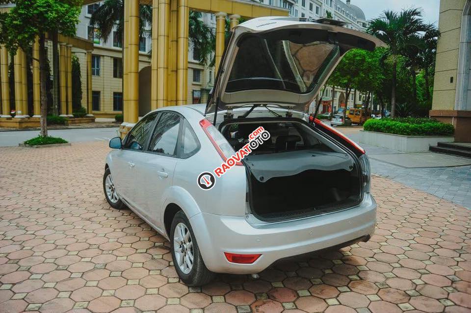 Bán xe Ford Focus 1.8 năm sản xuất 2010, màu bạc, 355 triệu-7