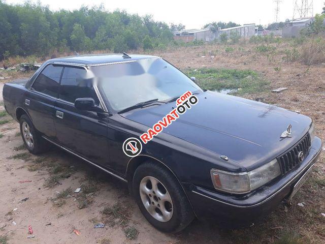Cần bán gấp Toyota Chaser sản xuất 1990 xe gia đình, giá tốt-0