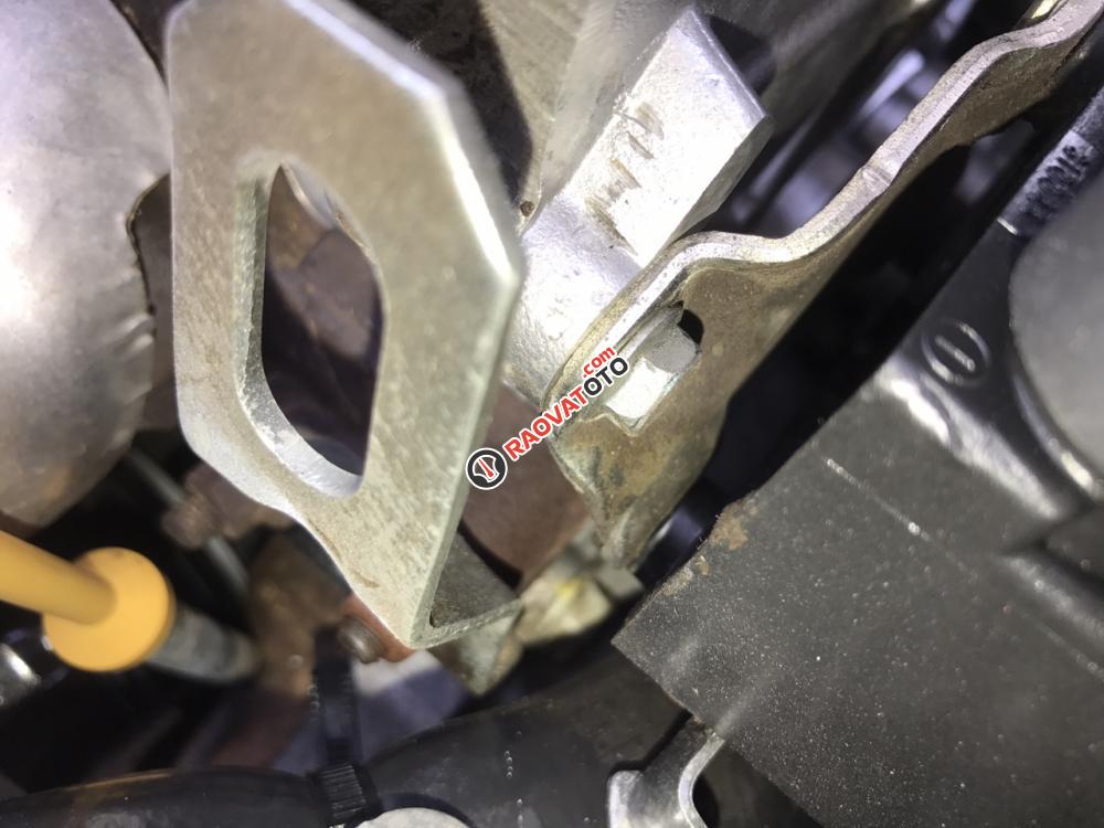 Cần bán Chevrolet Cruze 1.6 LS sản xuất 2011, màu bạc-11