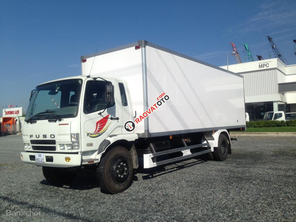 Bán xe tải Fuso 8 tấn thùng kín, giá tốt, xe giao ngay-2