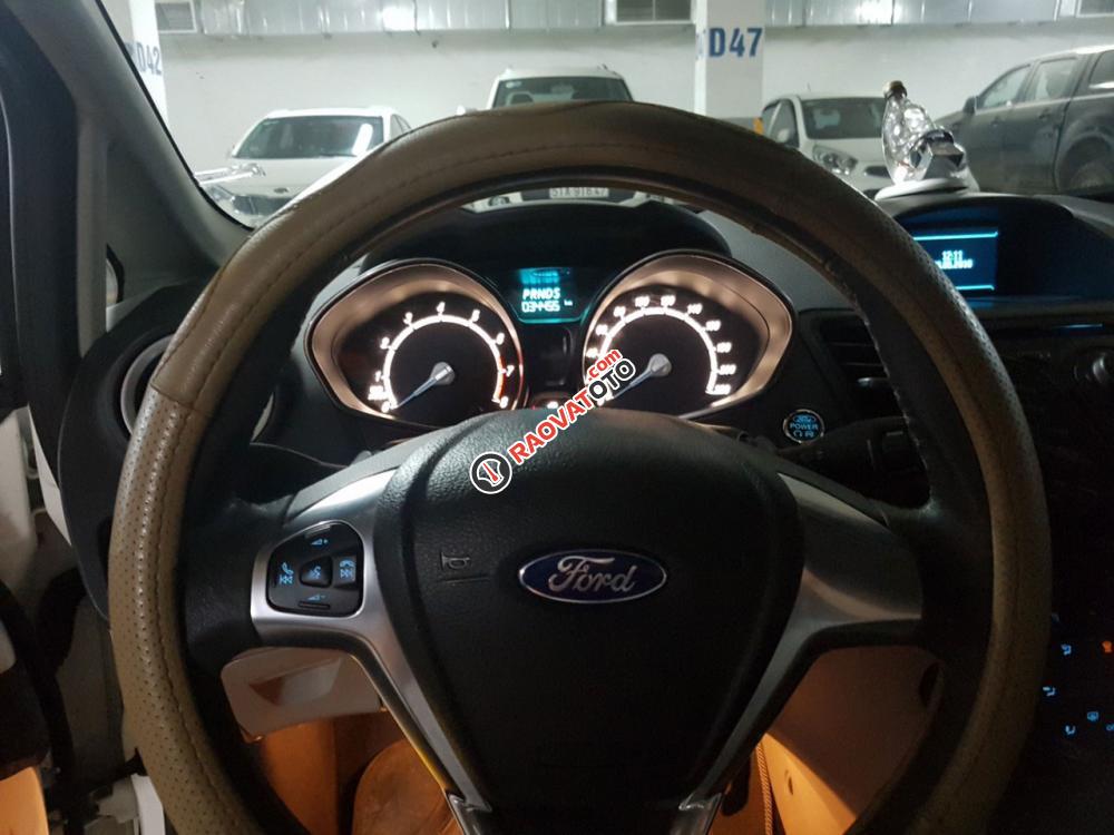 Cần bán xe Ford Titanium năm 2014, mới 90%, chính chủ, 2 năm bảo hành chính hãng-2