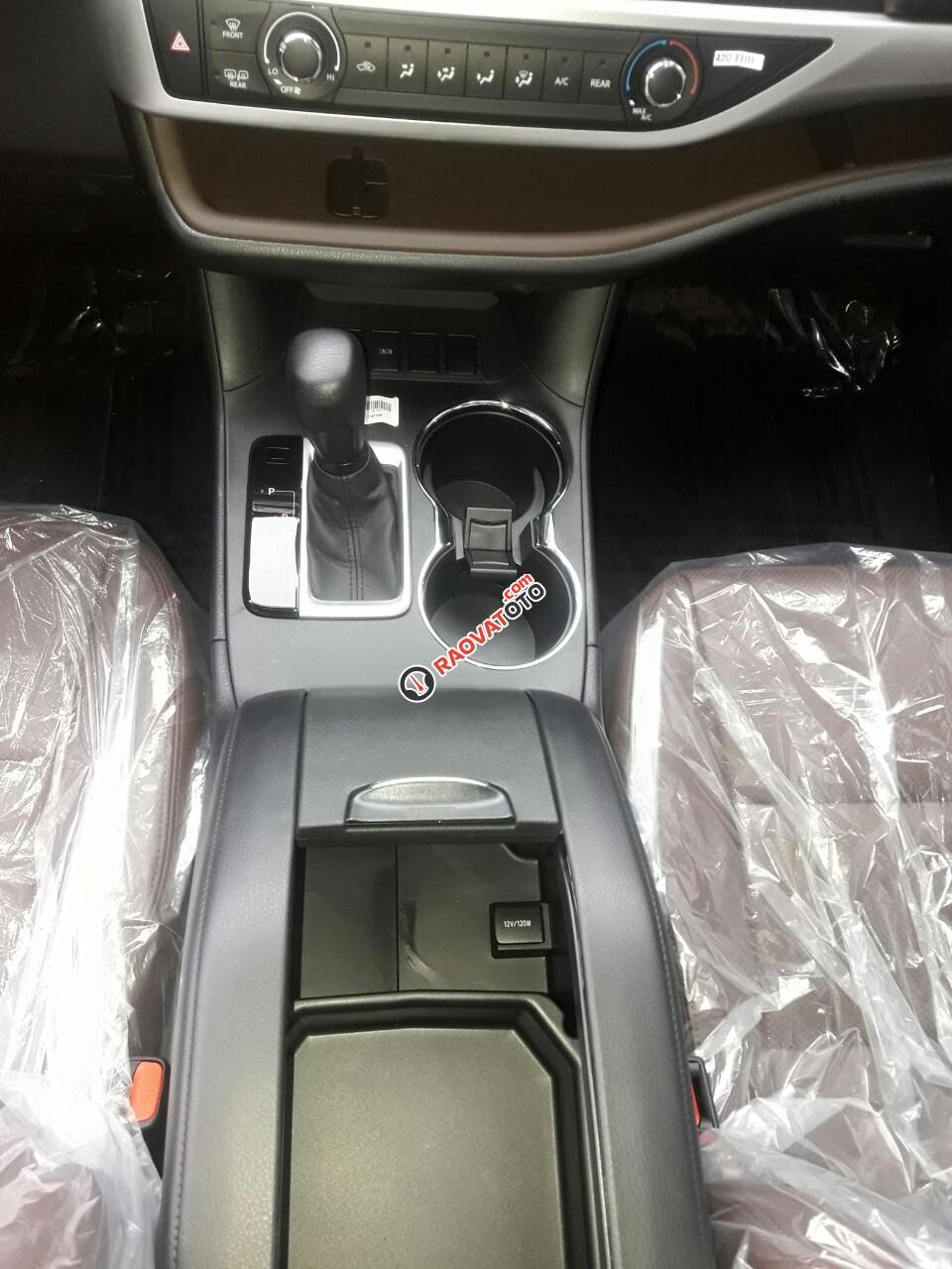 Bán ô tô Toyota Highlander LE sản xuất 2017, màu nâu, xe mới nhập khẩu Mỹ-13