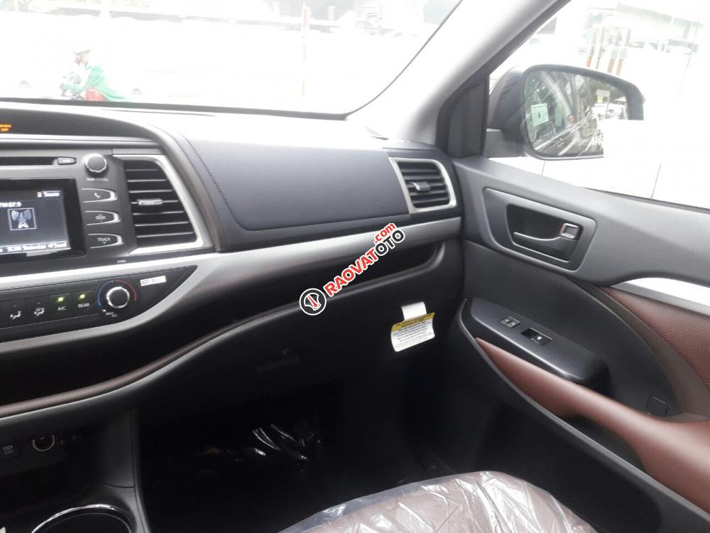 Bán ô tô Toyota Highlander LE sản xuất 2017, màu nâu, xe mới nhập khẩu Mỹ-5