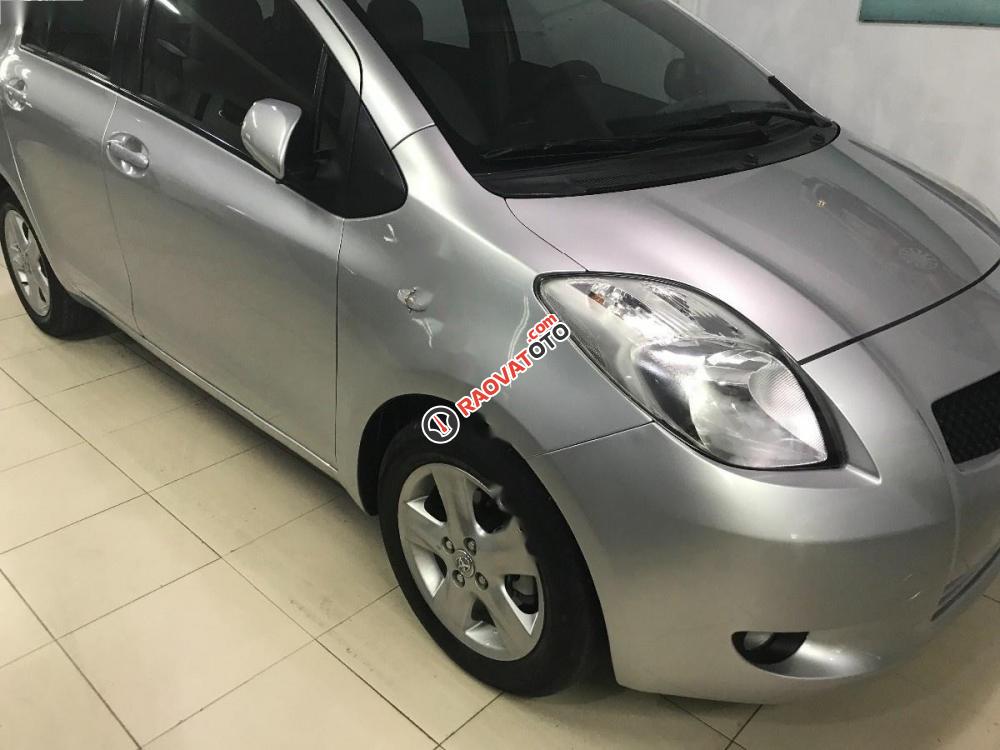 Cần bán xe Toyota Yaris 1.3 năm 2007, màu bạc, xe nhập chính chủ, 345 triệu-0