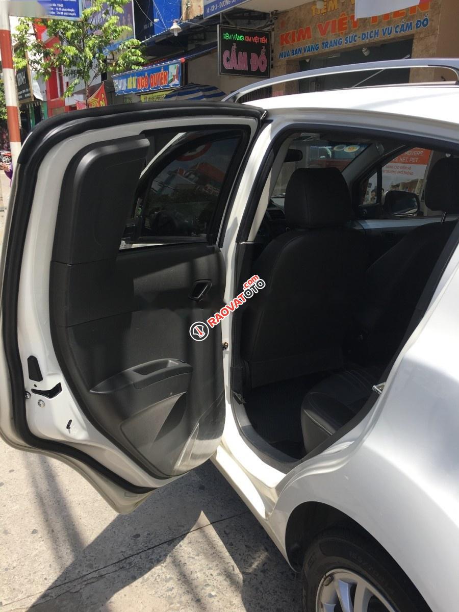 Cần bán xe Chevrolet Spark LT 1.0 MT đời 2014, màu trắng-0