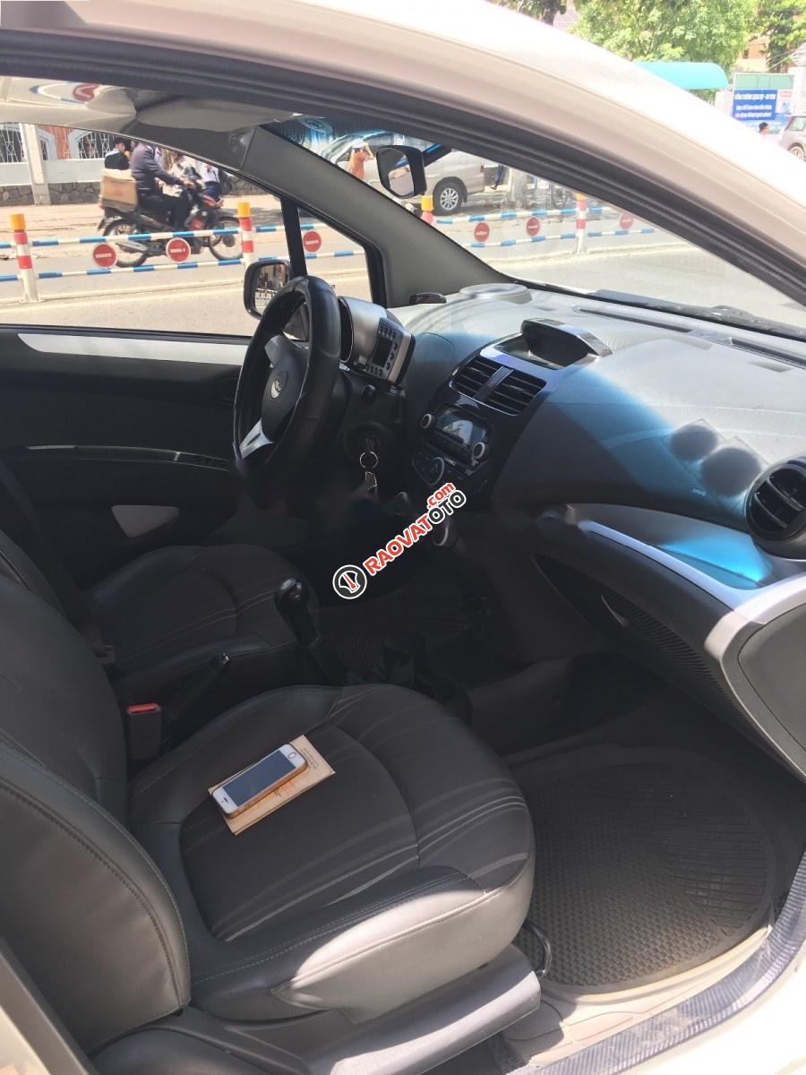 Cần bán xe Chevrolet Spark LT 1.0 MT đời 2014, màu trắng-3