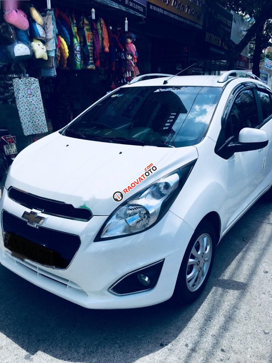 Cần bán xe Chevrolet Spark LT 1.0 MT đời 2014, màu trắng-4