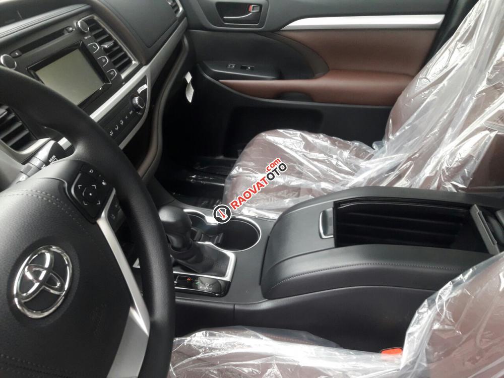 Bán ô tô Toyota Highlander LE sản xuất 2017, màu nâu, xe mới nhập khẩu Mỹ-10