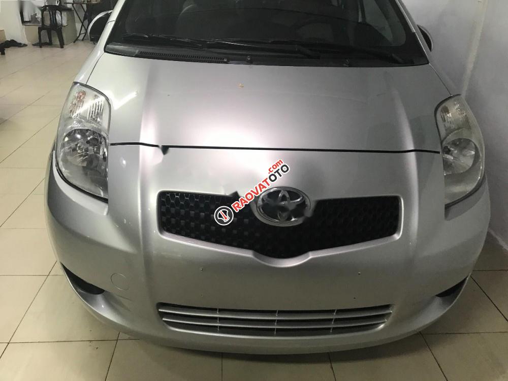 Cần bán xe Toyota Yaris 1.3 năm 2007, màu bạc, xe nhập chính chủ, 345 triệu-1