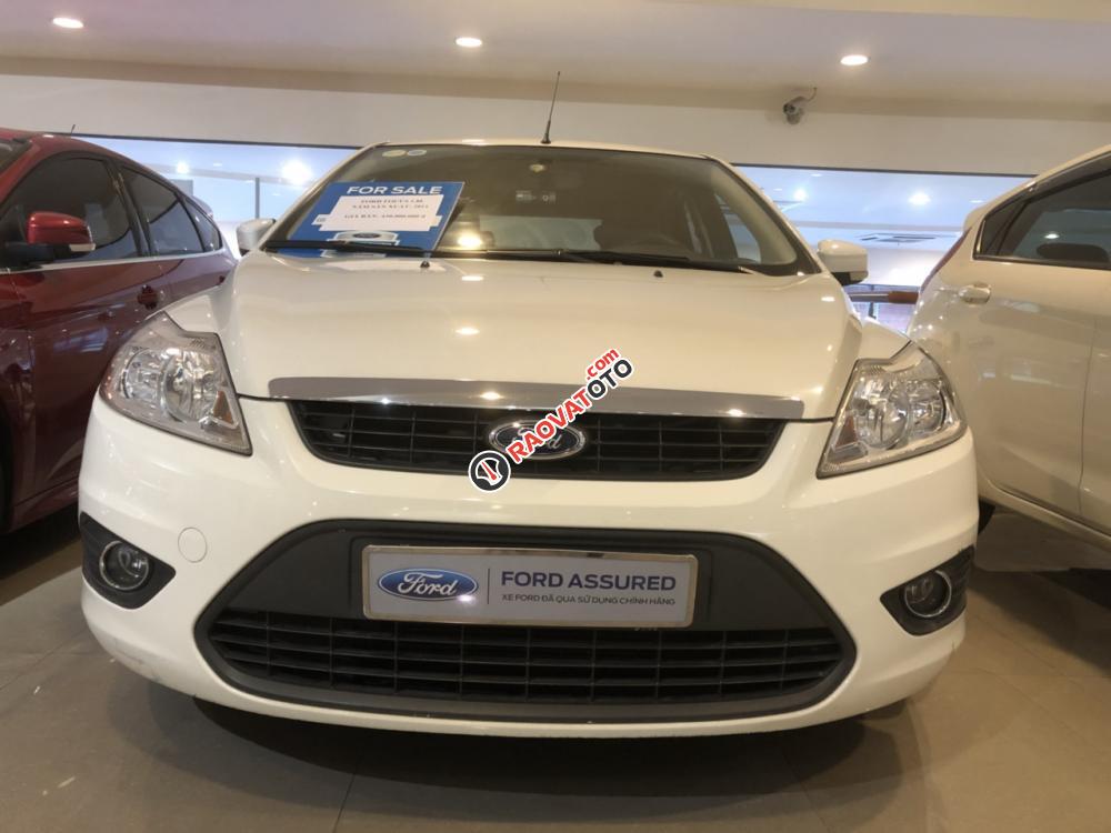 Bán xe Ford Focus 1.8L Hatchback đời 2011, màu trắng, xe chính hãng-4