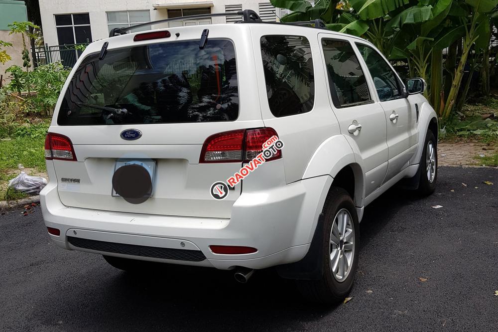 Bán xe Ford Escape XLS năm sản xuất 2011, màu trắng-1