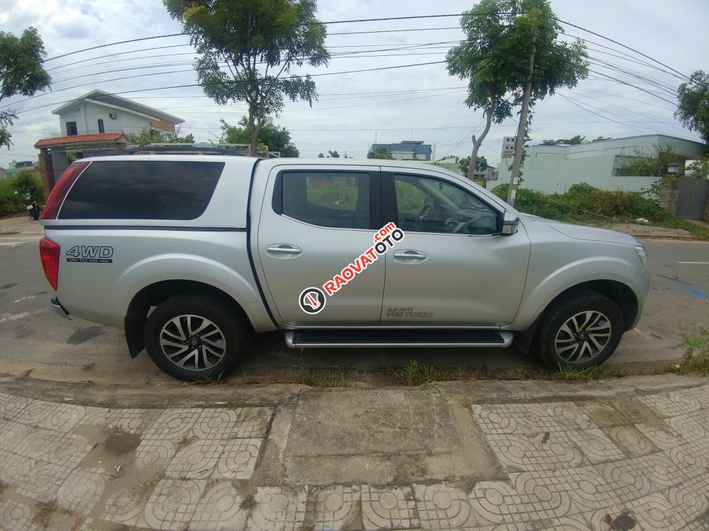 Bán xe bán tải Nissan Navara NP300 SL đời 2016, màu bạc, số sàn. Giá 605 triệu-4
