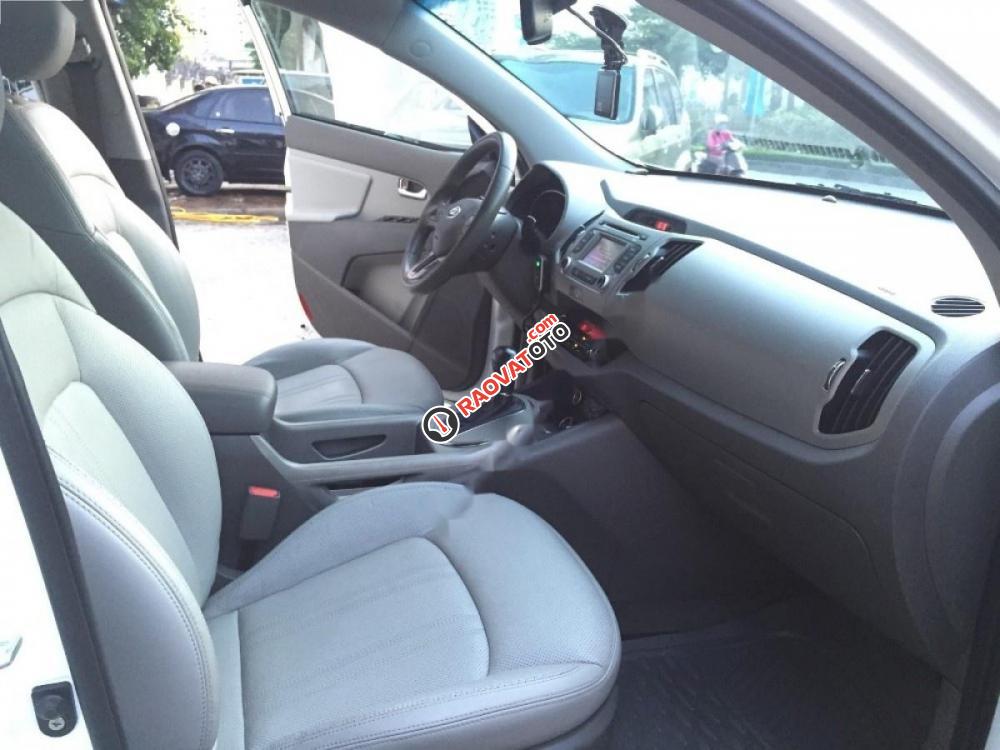 Bán Kia Sportage 2.0AT đời 2014, màu trắng, nhập khẩu nguyên chiếc, giá 695tr-5