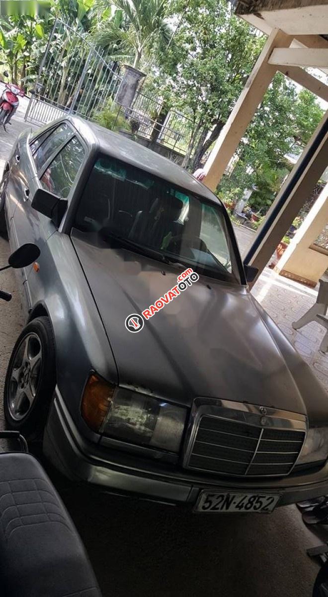 Cần bán Mercedes E300 đời 1990, màu xám, nhập khẩu giá cạnh tranh-2