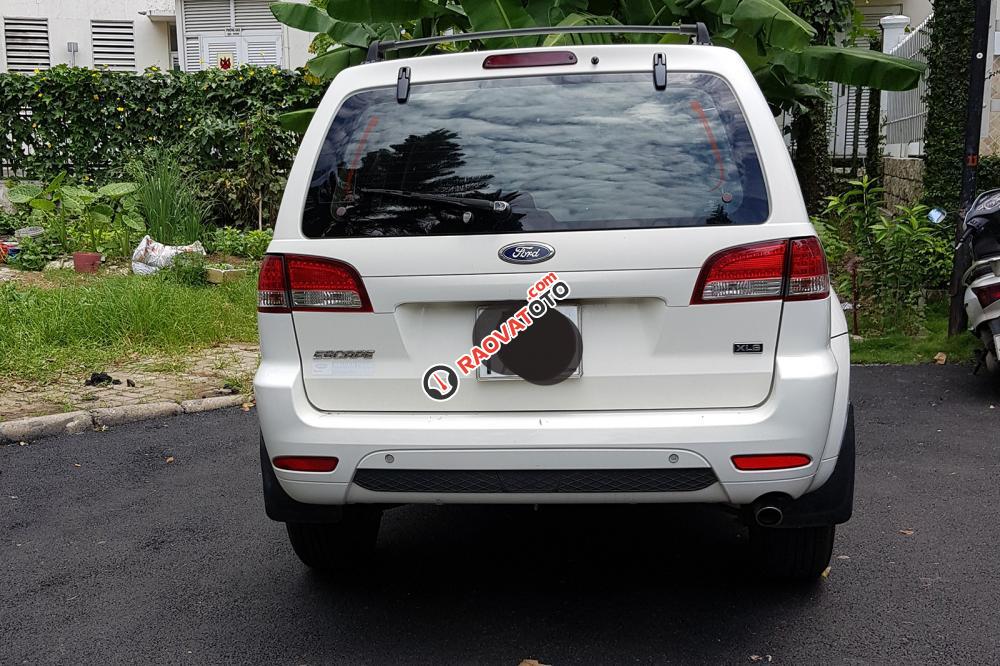 Bán xe Ford Escape XLS năm sản xuất 2011, màu trắng-3