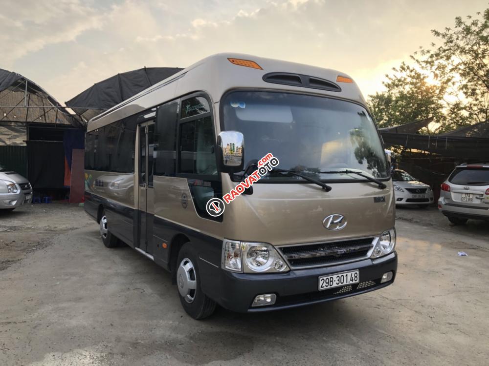 Bán ô tô Hyundai County Limousine sản xuất năm 2017, hai màu-4