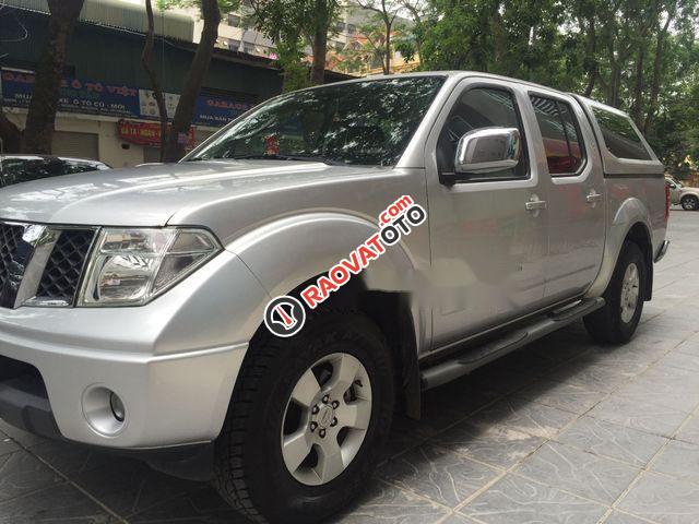 Cần bán gấp Nissan Navara 2.5 LE 2014, màu bạc chính chủ giá cạnh tranh-2