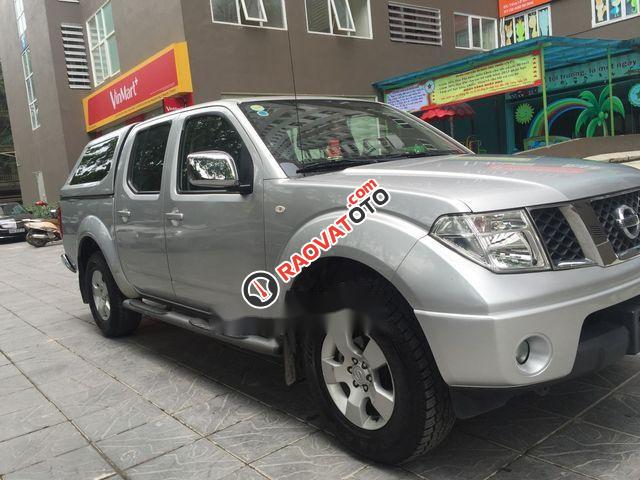 Cần bán gấp Nissan Navara 2.5 LE 2014, màu bạc chính chủ giá cạnh tranh-3