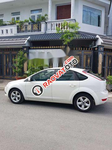 Cần bán xe Ford Focus AT năm sản xuất 2013, màu trắng còn mới-0