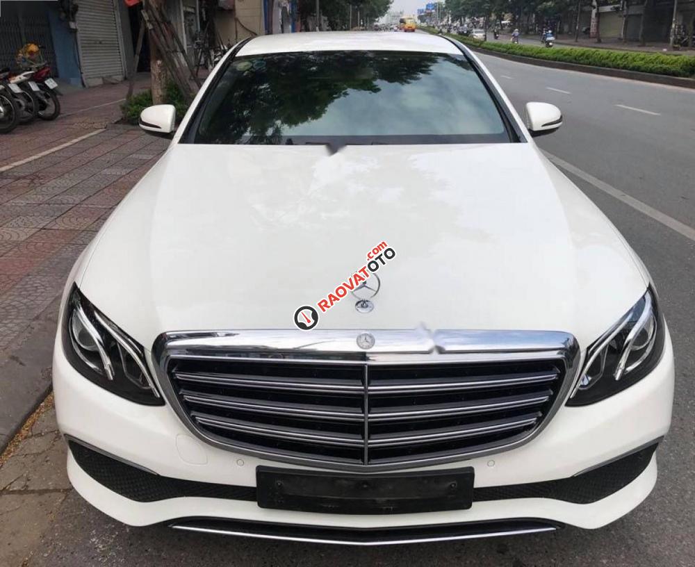 Cần bán lại xe Mercedes 200 2017, màu trắng số tự động-6