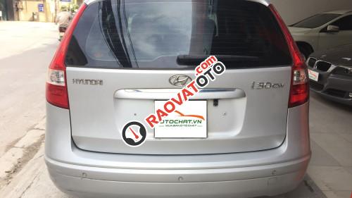 Bán xe Hyundai i30 AT đời 2009, màu bạc chính chủ-1