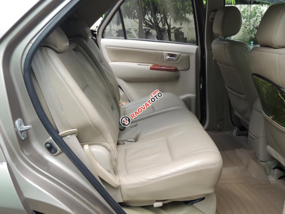 Cần bán Toyota Fortuner 2.7 AT SR5 đời 2008, xe nhập khẩu màu vàng cát-11