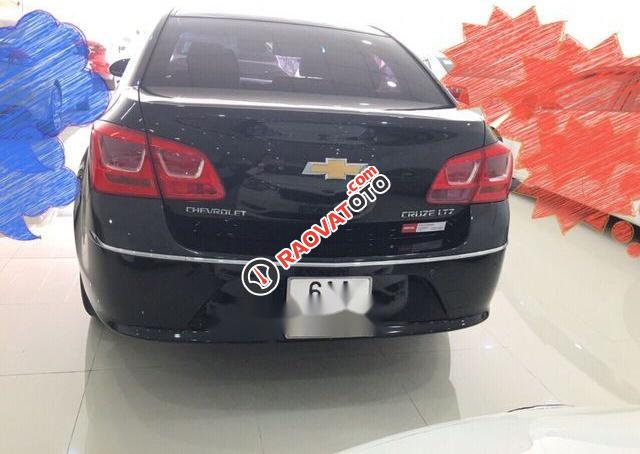 Bán xe Chevrolet Cruze LTZ AT 2016, màu đen-4