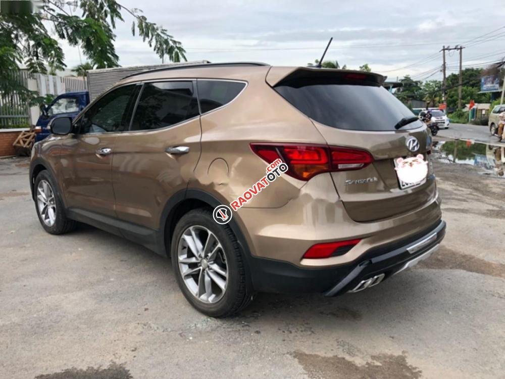 Bán xe Hyundai Santa Fe 2.2L 4WD năm 2017, màu nâu-0