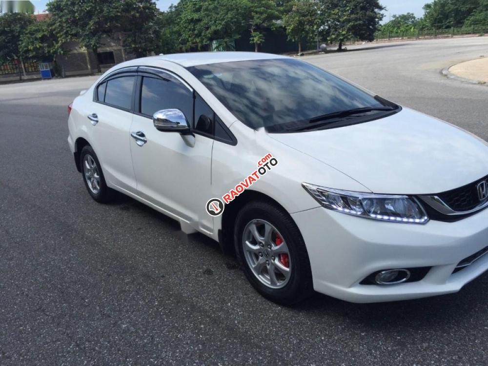 Cần bán gấp Honda Civic 1.8 AT 2015, màu trắng chính chủ-4