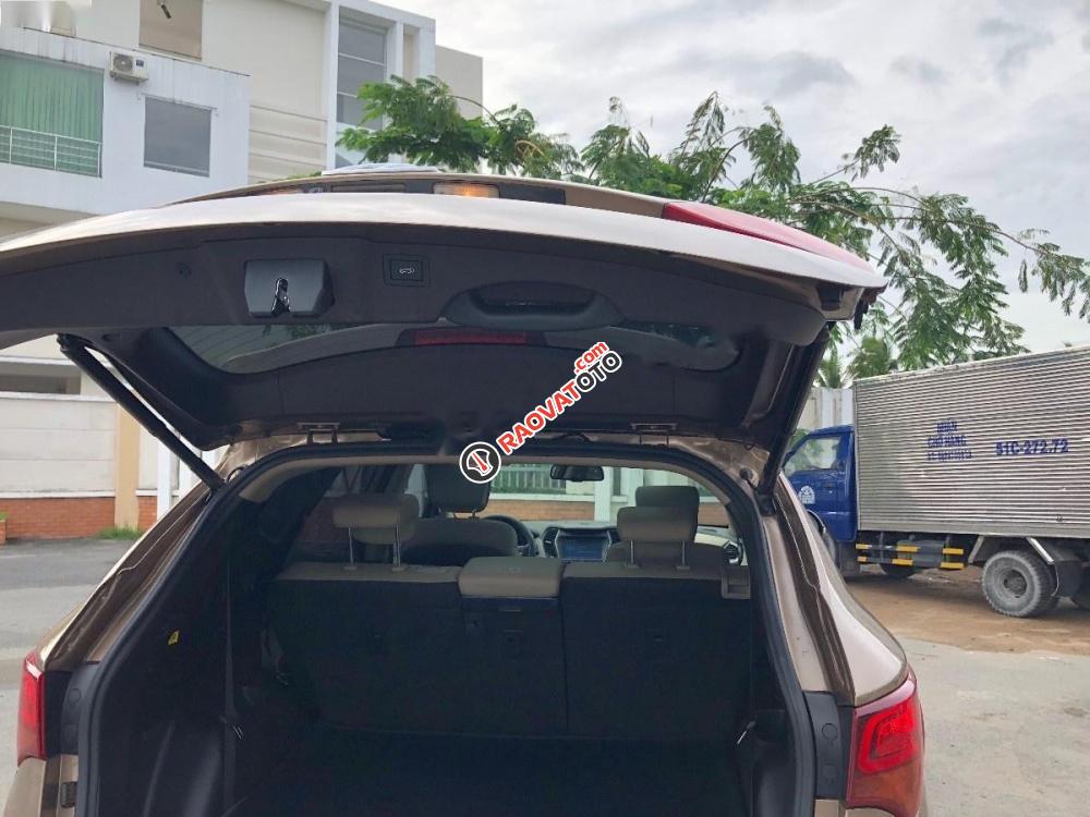 Bán xe Hyundai Santa Fe 2.2L 4WD năm 2017, màu nâu-6