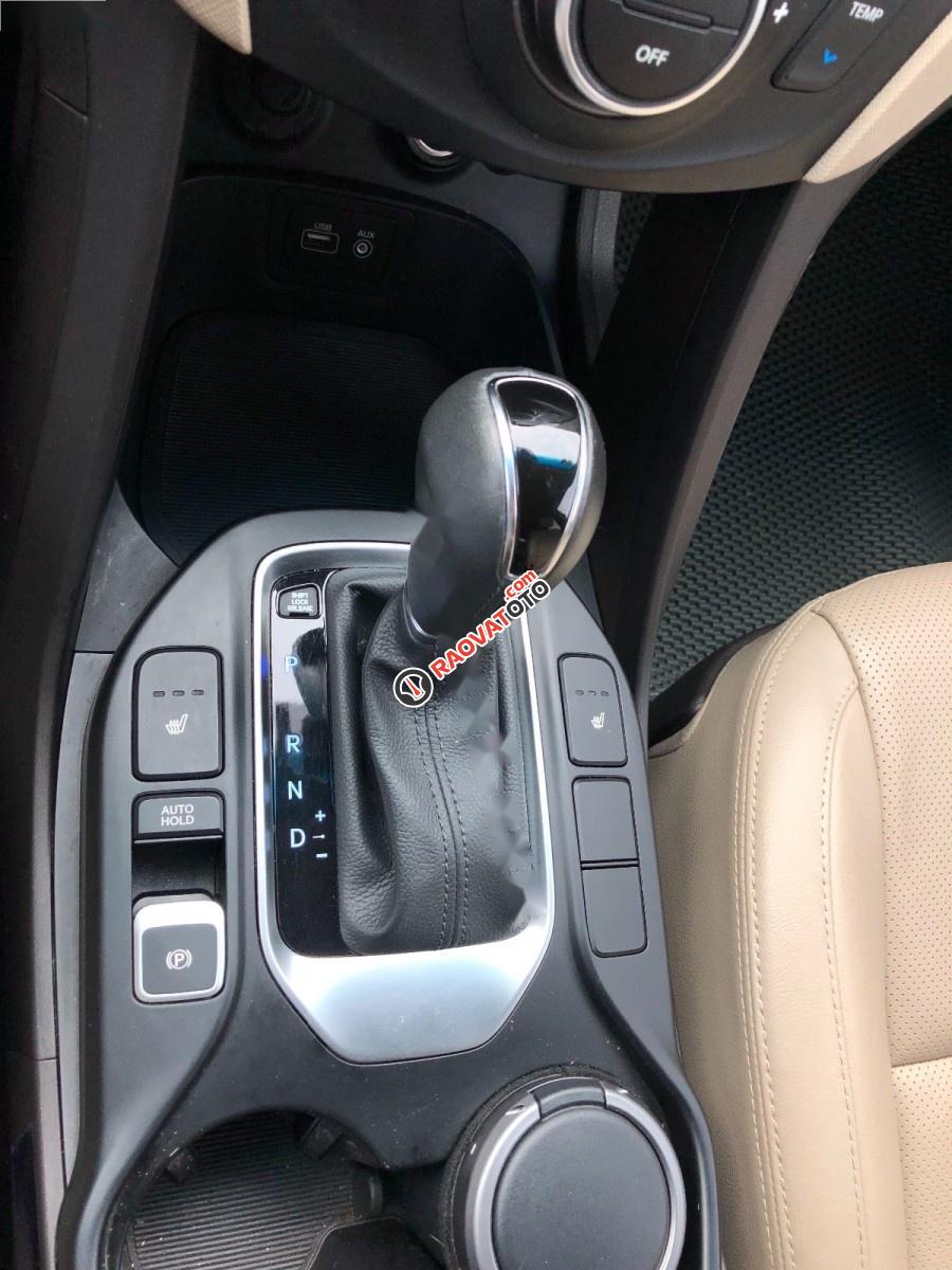 Bán xe Hyundai Santa Fe 2.2L 4WD năm 2017, màu nâu-3