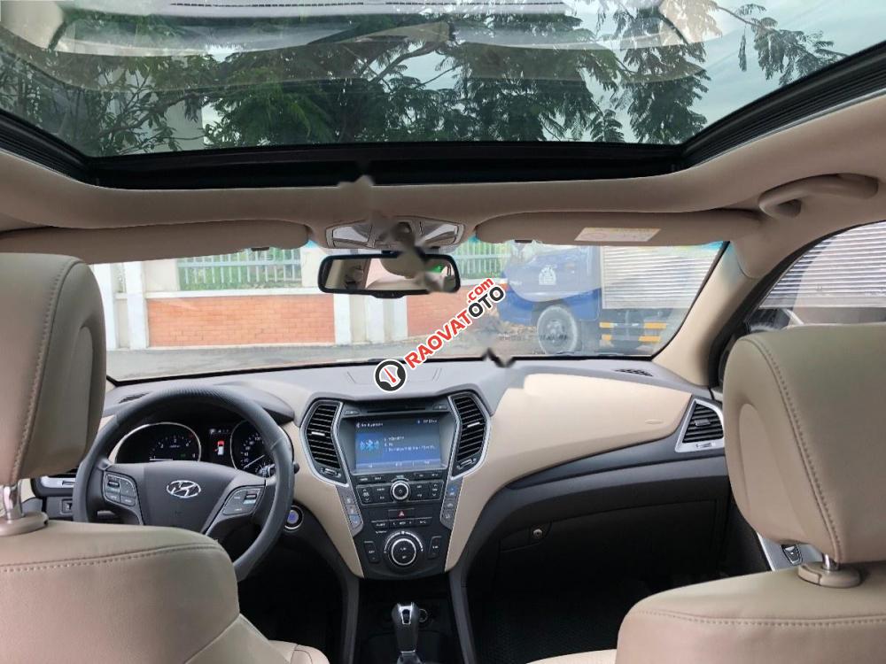 Bán xe Hyundai Santa Fe 2.2L 4WD năm 2017, màu nâu-4