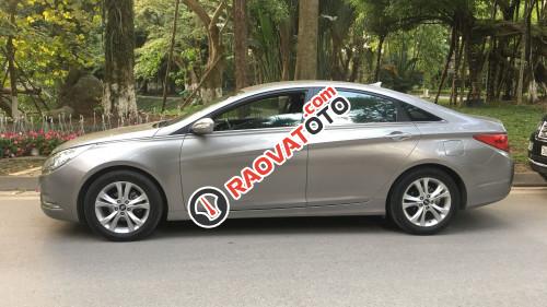 Bán xe Hyundai Sonata 2.0 AT sản xuất 2009, màu bạc, nhập khẩu-1