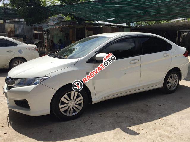 Bán xe Honda City MT đời 2016, màu trắng chính chủ-0