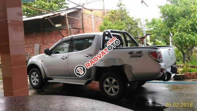 Bán Mitsubishi Triton GLS MT năm 2009, màu bạc, giá 300tr-0