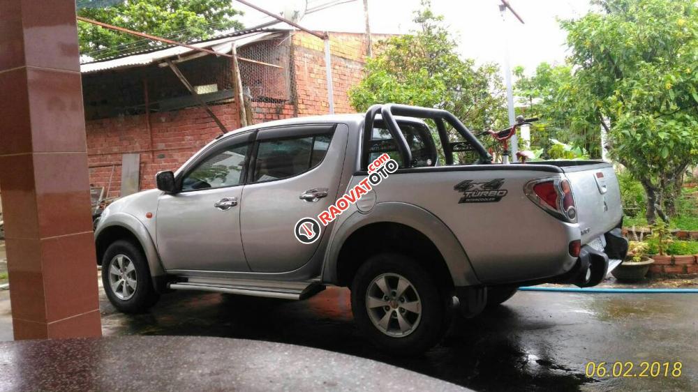 Bán xe Mitsubishi Triton GLS đời 2009, màu bạc, nhập khẩu nguyên chiếc-0