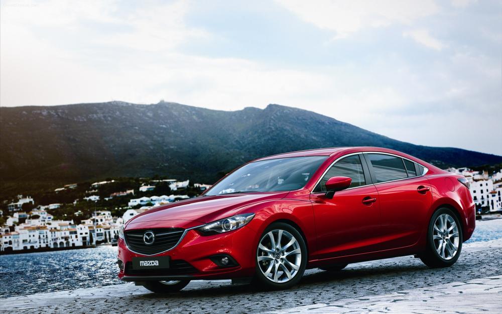 Mazda 6 bao nhiêu tiền