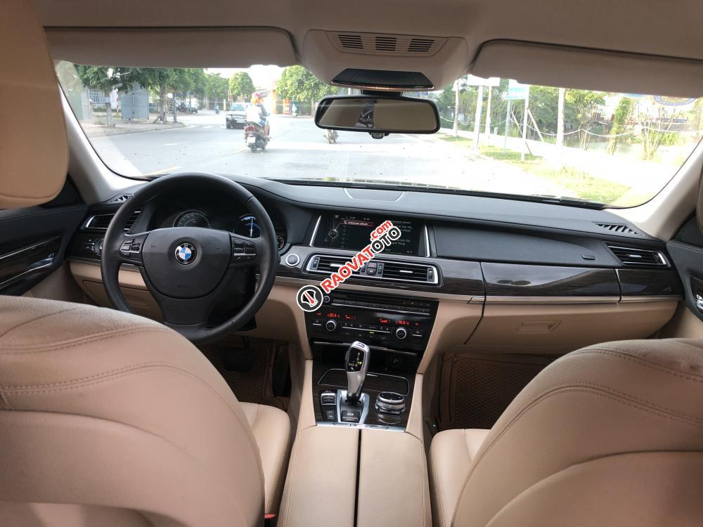 Bán xe BMW 7 Series sản xuất 2014 màu đen, nhập khẩu nguyên chiếc-14