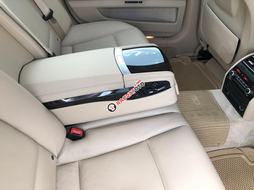 Bán xe BMW 7 Series sản xuất 2014 màu đen, nhập khẩu nguyên chiếc-11