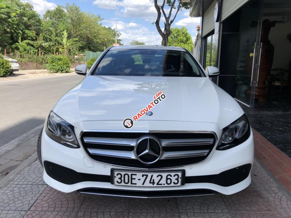 Bán Mercedes E250 AMG năm sản xuất 2016, màu trắng-4