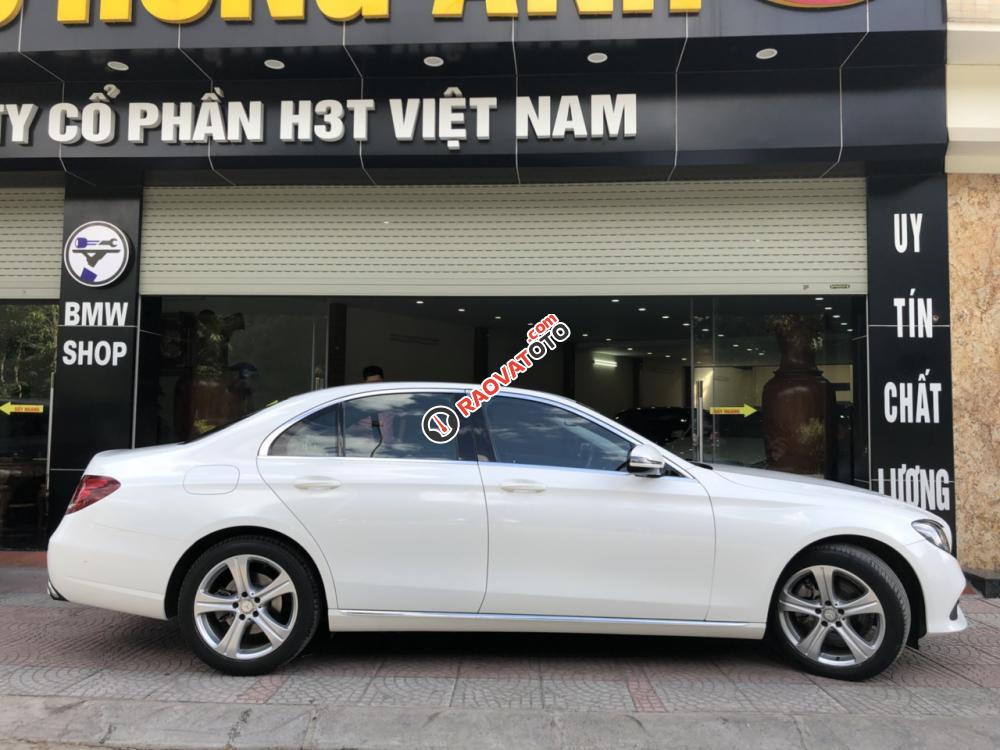 Bán Mercedes E250 AMG năm sản xuất 2016, màu trắng-2