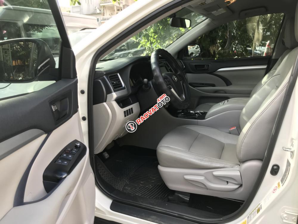 Cần bán Toyota Highlander LE sản xuất năm 2014, màu trắng, nhập khẩu-6