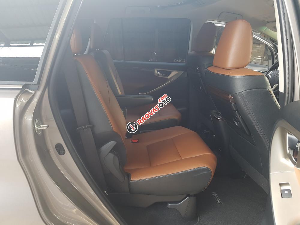 Cần bán xe Toyota Innova V năm 2016, 850tr-7