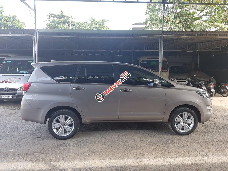 Cần bán xe Toyota Innova V năm 2016, 850tr-1