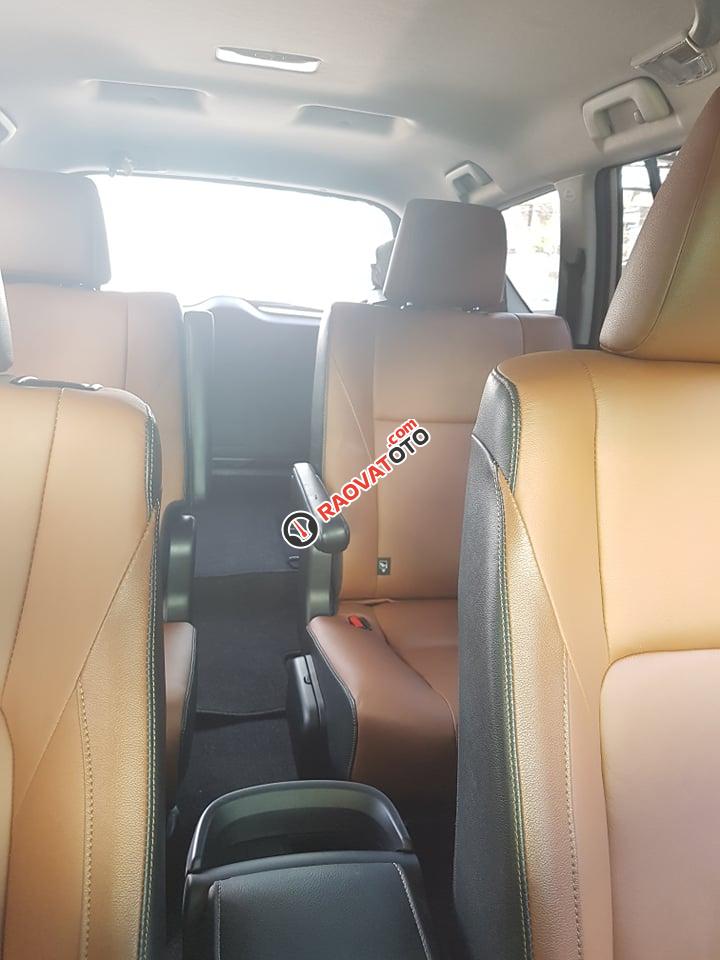 Cần bán xe Toyota Innova V năm 2016, 850tr-2