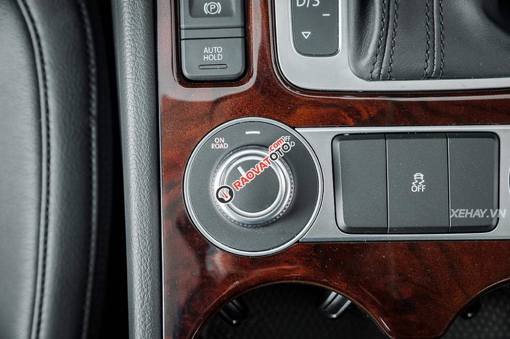 Bán Volkswagen Touareg V6, giá hấp dẫn, liên hệ: N0901 933 522, Tường Vy-9