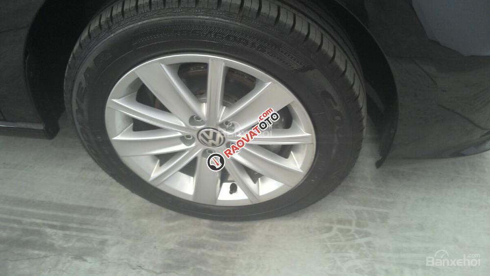 Volkswagen Polo Sedan nhập khẩu chính hãng Đức, màu đen. Tặng nhiều phần quà hấp dẫn - LH Hương: 0902.608.293-4