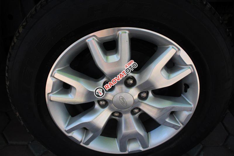 Cần bán xe Ford Ranger Wildtrack 3.2 full đồ cực mới-0